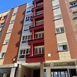 Cozy Flat 5 Mins From The Beach